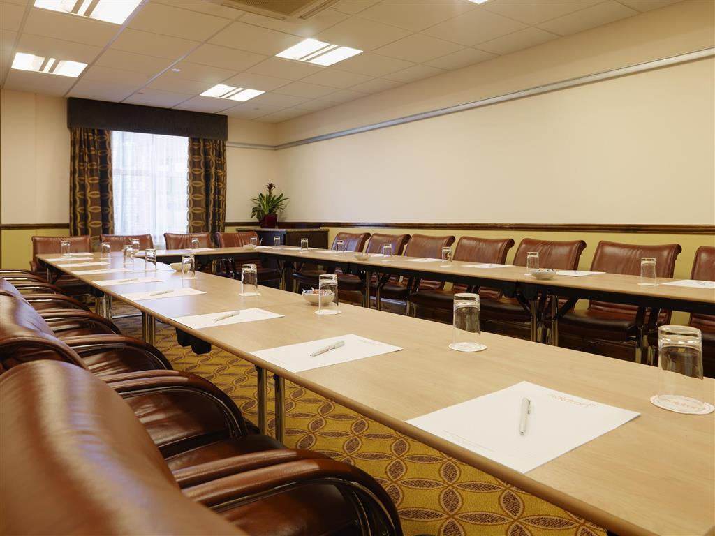 Hotel Maldron & Leisure Centre, Galway 4*